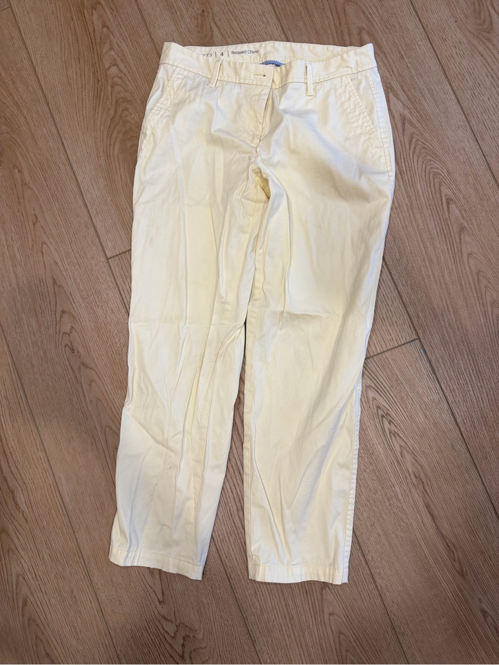 Women’s sz.4 light yellow Talbots chino pants